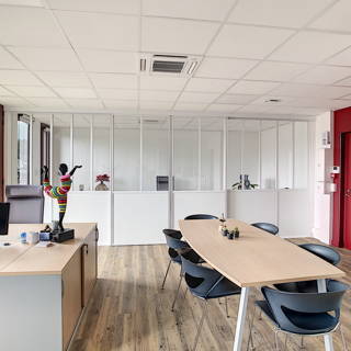 Open Space  4 postes Coworking Rue Philibert Routin Chambéry 73000 - photo 7