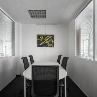 Bureau privé 20 m² 4 postes Coworking Boulevard des Alpes Meylan 38240 - photo 3