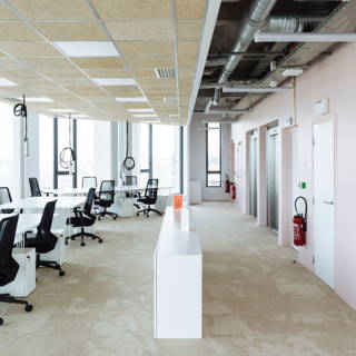 Bureau privé 6 m² 1 poste Coworking Rue Horace Villeneuve-d'Ascq 59493 - photo 2
