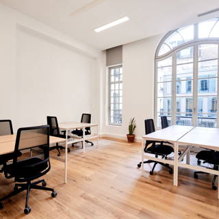 Bureau privé 21 m² 5 postes Coworking Rue de l'Amiral d'Estaing Paris 75016 - photo 1