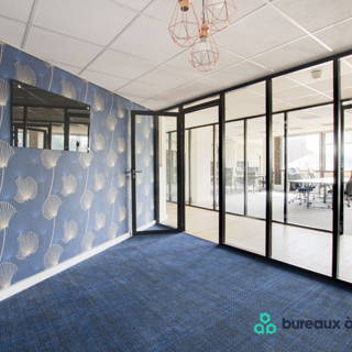 Bureau privé 131 m² 32 postes Location bureau Rue Royale Saint-Cloud 92210 - photo 7