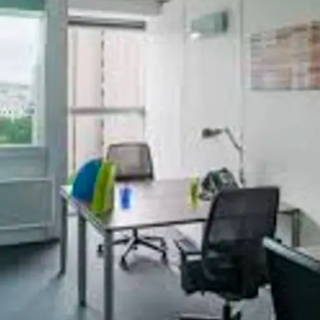 Bureau privé 5 m² 1 poste Coworking Rue Delizy Pantin 93500 - photo 4