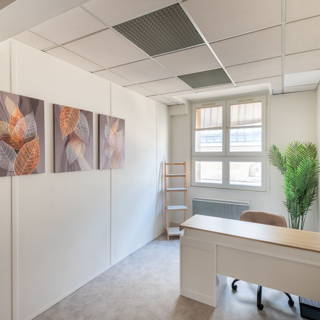 Bureau privé 15 m² 1 poste Coworking Rue Fénelon Bordeaux 33000 - photo 1