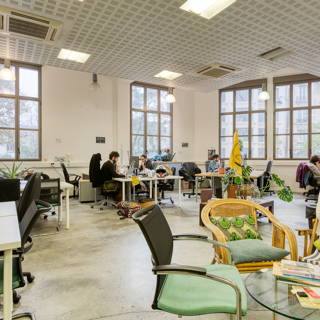 Bureau privé 100 m² 25 postes Coworking Rue de l'Est Paris 75020 - photo 5