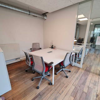 Bureau privé 30 m² 5 postes Coworking Rue Alexandre Parodi Paris 75010 - photo 3