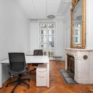 Bureau privé 50 m² 10 postes Location bureau Cours de la Liberté Lyon 69003 - photo 3