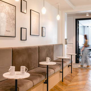 Bureau privé 20 m² 5 postes Location bureau Rue de Stockholm Paris 75008 - photo 9