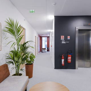 Bureau privé 44 m² 12 postes Coworking Rue Amédée Saint-Germain Bordeaux 33800 - photo 8