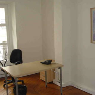 Bureau privé 15 m² 3 postes Coworking Rue Boudreau Paris 75009 - photo 1