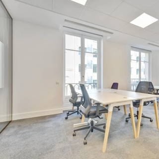 Bureau privé 40 m² 10 postes Coworking Rue de Londres Paris 75009 - photo 1