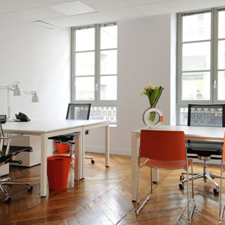 Bureau privé 9 m² 1 poste Location bureau Rue du Président Edouard Herriot Lyon 69002 - photo 6