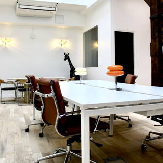 Bureau privé 20 m² 5 postes Coworking Rue Bichat Paris 75010 - photo 7
