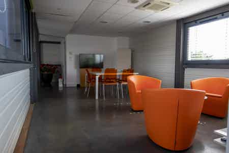 COWORKING - AMBARES-3