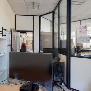 Bureau privé 9 m² 3 postes Coworking Boulevard de Brosses Dijon 21000 - photo 4