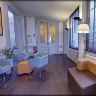 Bureau privé 12 m² 1 poste Location bureau Cours du 30 Juillet Bordeaux 33000 - photo 2