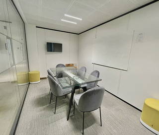 Bureau privé 30 m² 6 postes Location bureau Rue de Villiers Neuilly-sur-Seine 92200 - photo 1