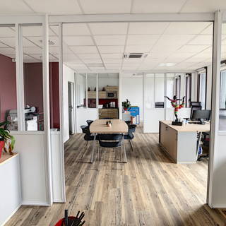 Open Space  4 postes Coworking Rue Philibert Routin Chambéry 73000 - photo 4