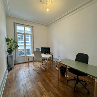 Bureau privé 18 m² 3 postes Location bureau Rue d'Entraigues Tours 37000 - photo 3