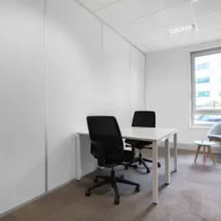 Bureau privé 10 m² 2 postes Coworking Place des Nymphéas Villepinte 93420 - photo 1