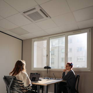 Bureau privé 5 m² 1 poste Coworking Rue de Saintonge Paris 75003 - photo 14