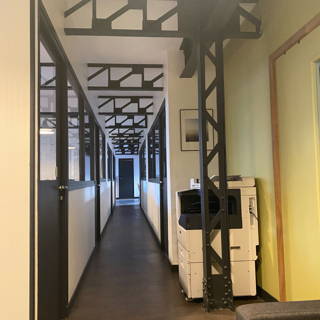 Bureau privé 8 m² 3 postes Location bureau Rue de la Folie-Regnault Paris 75011 - photo 5