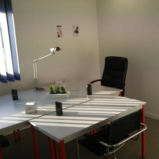 Bureau privé 26 m² 6 postes Location bureau Rue du Manoir de Servigné Rennes 35000 - photo 1