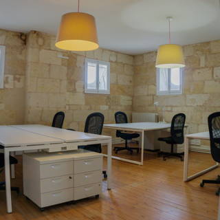 Bureau privé 35 m² 8 postes Coworking Rue Crozilhac Bordeaux 33000 - photo 7