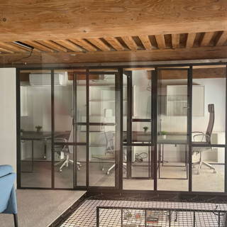 Bureau privé 20 m² 4 postes Coworking Rue Imbert-Colomès Lyon 69001 - photo 4