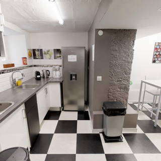Bureau privé 30 m² 6 postes Coworking Rue Desnouettes Paris 75015 - photo 4