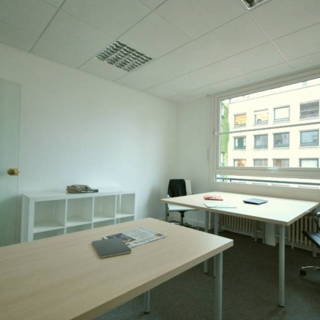 Bureau privé 13 m² 3 postes Location bureau Rue du Calvaire Nantes 44000 - photo 5