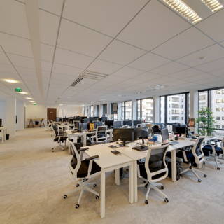 Bureau privé 536 m² 66 postes Coworking Rue de Villiers Levallois-Perret 92300 - photo 1