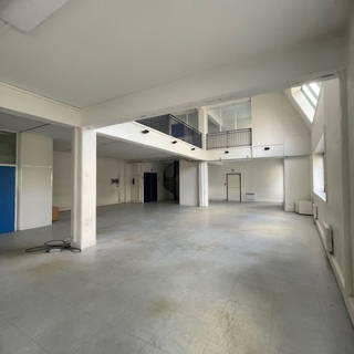 Bureau privé 290 m² 40 postes Coworking Rue Soleillet Paris 75020 - photo 12