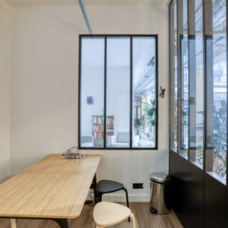 Espace indépendant 300 m² 56 postes Coworking Rue des Jeuneurs Paris 75002 - photo 3