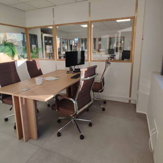 Bureau privé 25 m² 6 postes Location bureau Avenue Jean Jaurès Joinville-le-Pont 94340 - photo 1