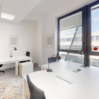 Bureau privé 35 m² 8 postes Coworking Rue de l'Alma Rennes 35000 - photo 1