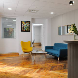 Bureau privé 9 m² 1 poste Location bureau Rue du Président Edouard Herriot Lyon 69002 - photo 2