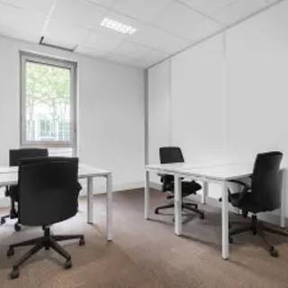 Bureau privé 10 m² 2 postes Coworking Place des Nymphéas Villepinte 93420 - photo 3
