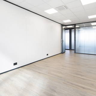 Bureau privé 30 m² 10 postes Coworking Rue du Général Malleret Joinville Vitry-sur-Seine 94400 - photo 6