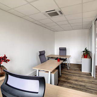 Open Space  4 postes Coworking Rue Philibert Routin Chambéry 73000 - photo 3