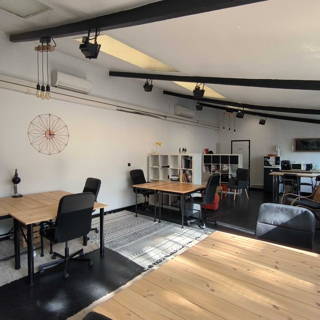 Bureau privé 78 m² 8 postes Coworking Rue du Faubourg du Temple Paris 75010 - photo 1