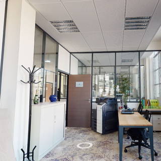 Bureau privé 19 m² 6 postes Coworking Boulevard de Brosses Dijon 21000 - photo 3