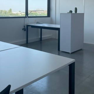 Open Space  4 postes Coworking Rue Jacques Babinet Toulouse 31100 - photo 1