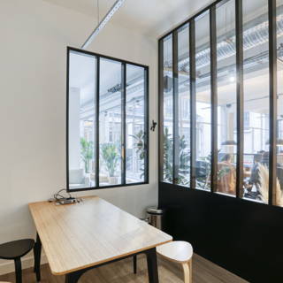 Espace indépendant 300 m² 56 postes Coworking Rue des Jeuneurs Paris 75002 - photo 4
