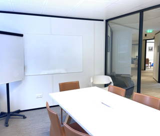 Open Space  5 postes Coworking Rue de Rouvray Neuilly-sur-Seine 92200 - photo 1