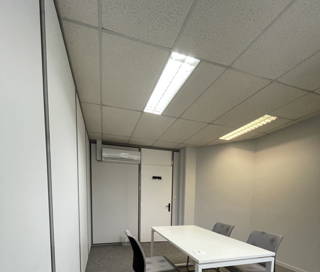 Bureau privé 10 m² 2 postes Location bureau Allée du Grand Coquille Saint-Jean-de-Braye 45800 - photo 1