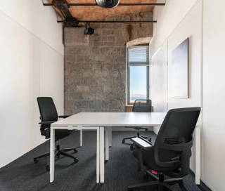 Bureau privé 100 m² 20 postes Coworking Place de la Joliette Marseille 13002 - photo 1