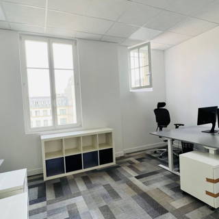 Bureau privé 21 m² 4 postes Coworking Avenue des Champs-Élysées Paris 75008 - photo 8