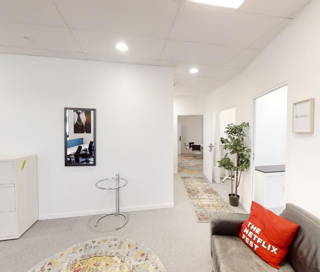 Bureau privé 20 m² 4 postes Coworking Rue de l'Alma Rennes 35000 - photo 1