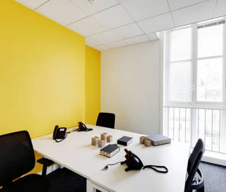 Bureau privé 16 m² 4 postes Location bureau Rue de Dunkerque Paris 75010 - photo 1