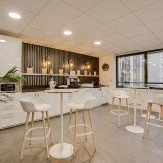 Bureau privé 21 m² 4 postes Coworking Rue d'Aguesseau Boulogne-Billancourt 92100 - photo 7